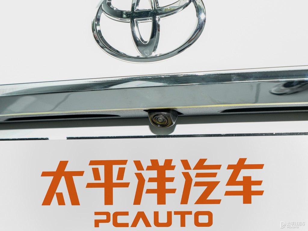 珍珠白卡羅拉車尾外觀圖片