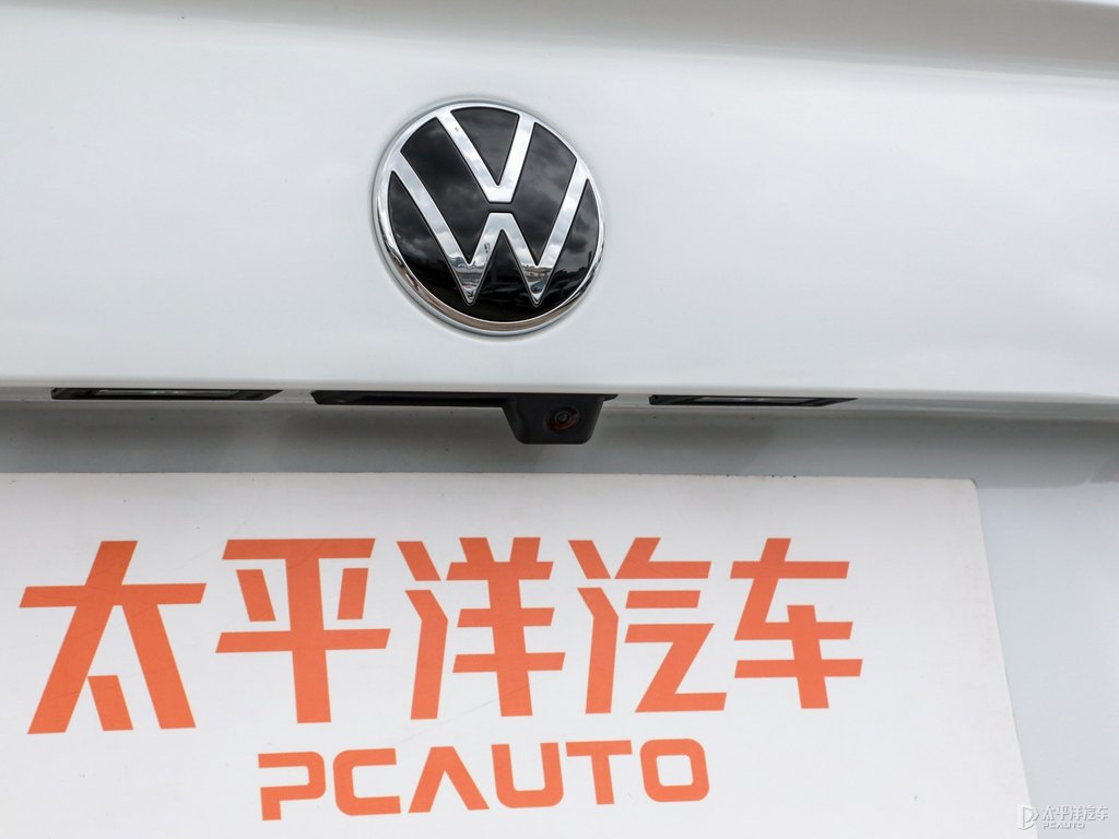 珠光白速騰車尾外觀圖片