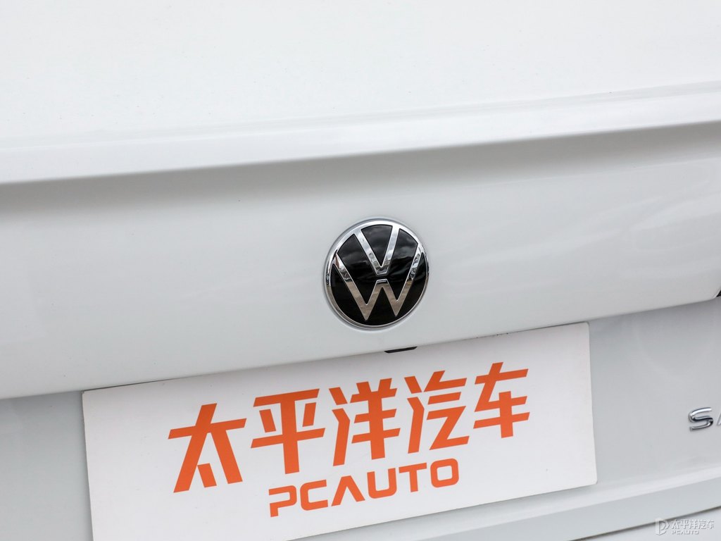 珠光白速騰車尾外觀圖片