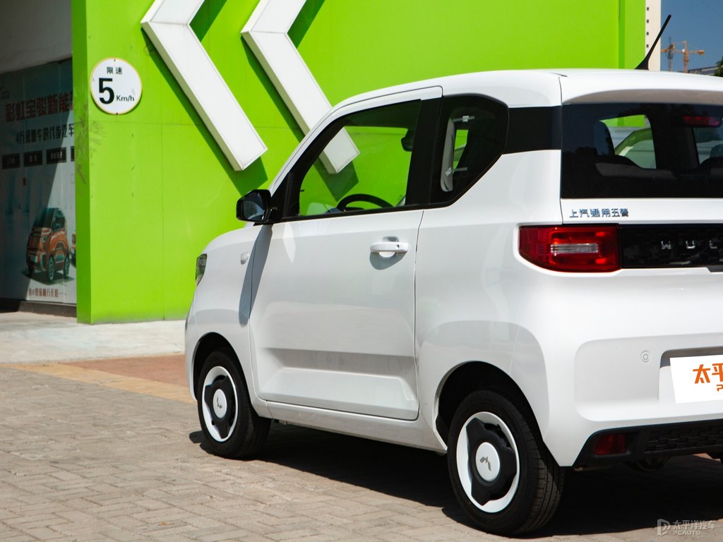 星云白宏光MINIEV車身外觀圖片