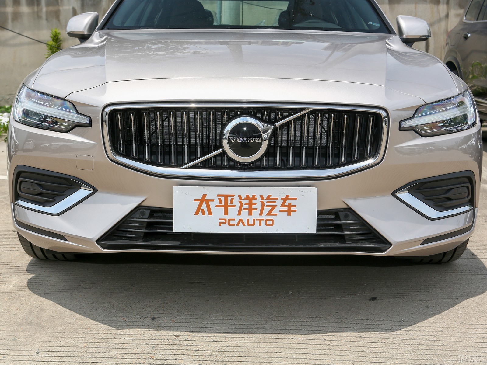 沃爾沃S60外觀高清大圖