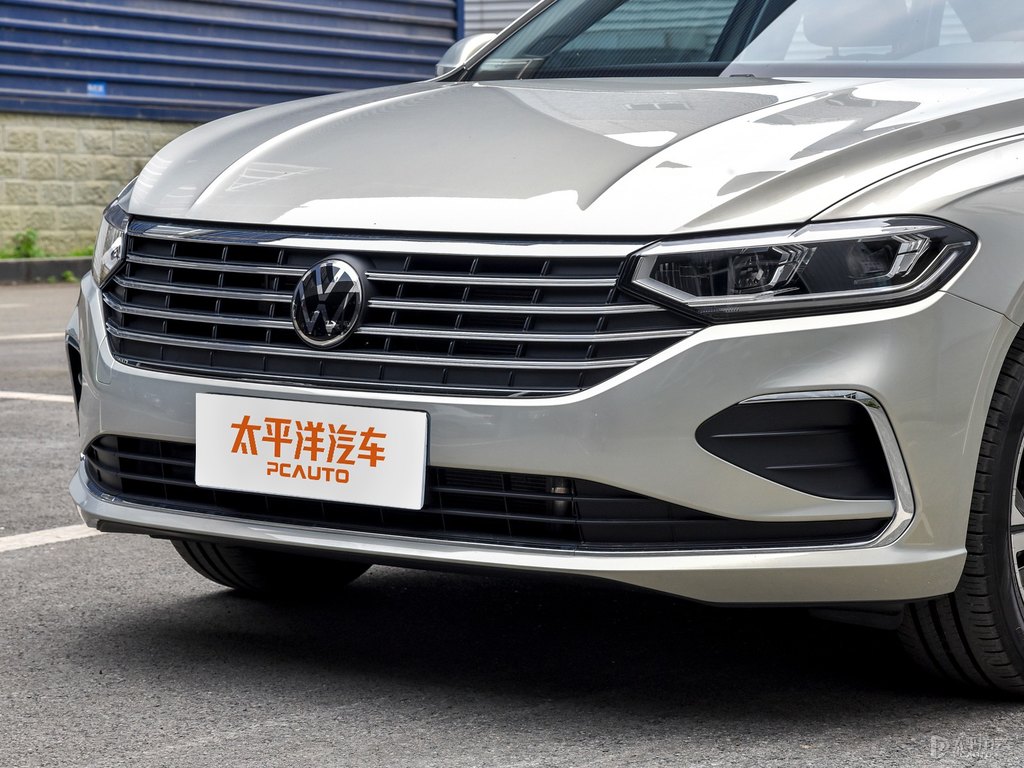文化銀朗逸車頭外觀圖片