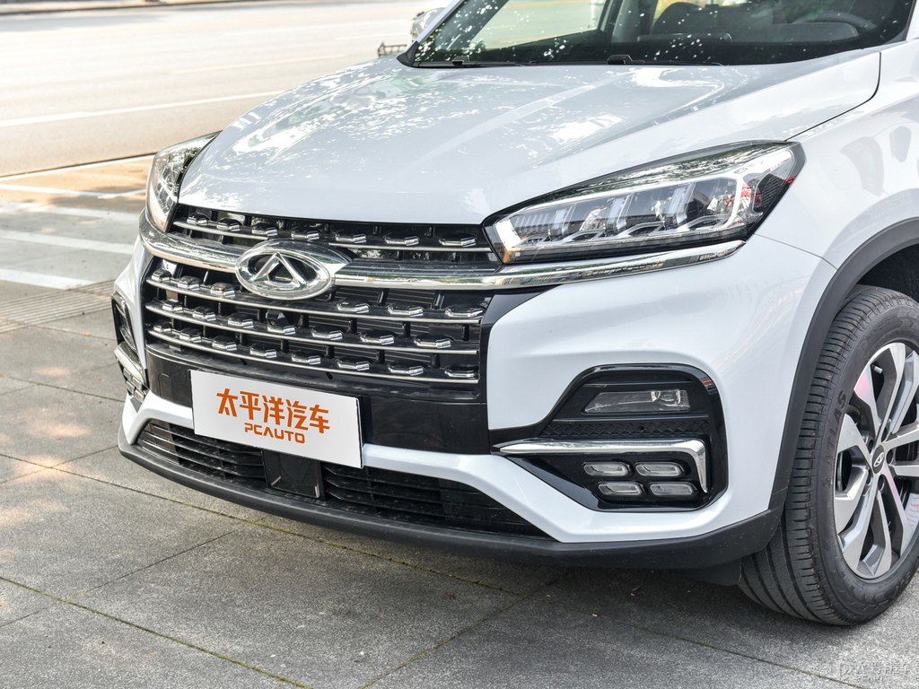 珍珠白瑞虎8車(chē)頭外觀圖片