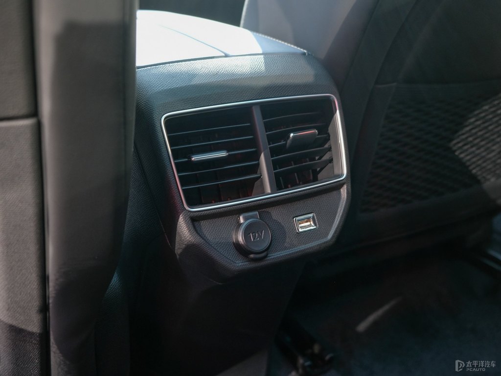Ї(gu)t C5 AIRCROSS΃(ni)DƬ