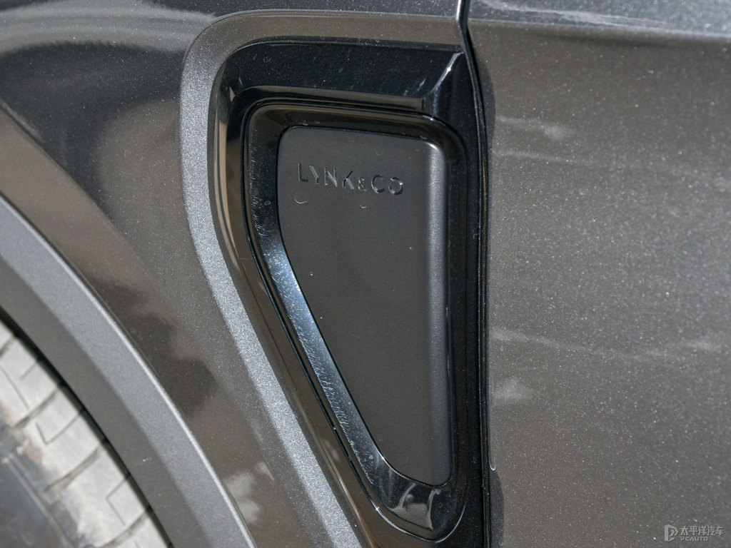 暮云灰領(lǐng)克01車身外觀圖片