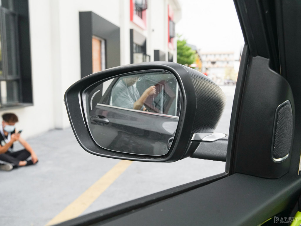 黑色+堅韌灰繽越車身外觀圖片