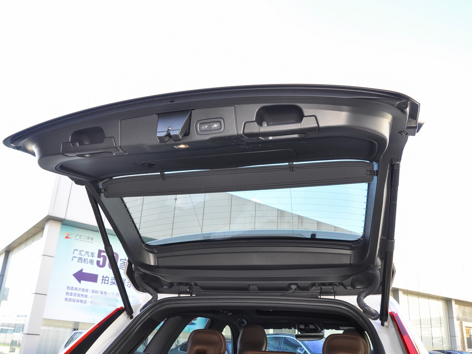 沃爾沃XC60新能源空間高清大圖