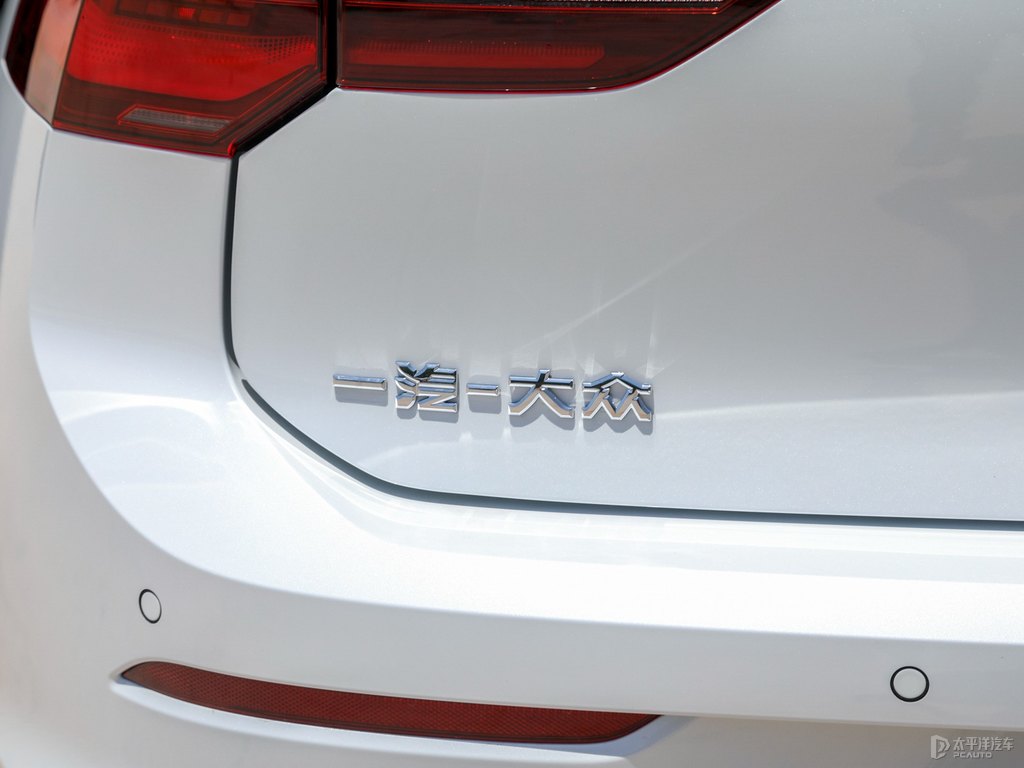 極地白高爾夫車尾外觀圖片