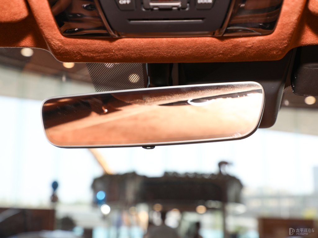 雷克薩斯LC車廂內(nèi)飾圖片