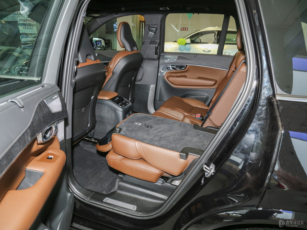瑪瑙黑沃爾沃XC90新能源座椅內(nèi)飾圖片