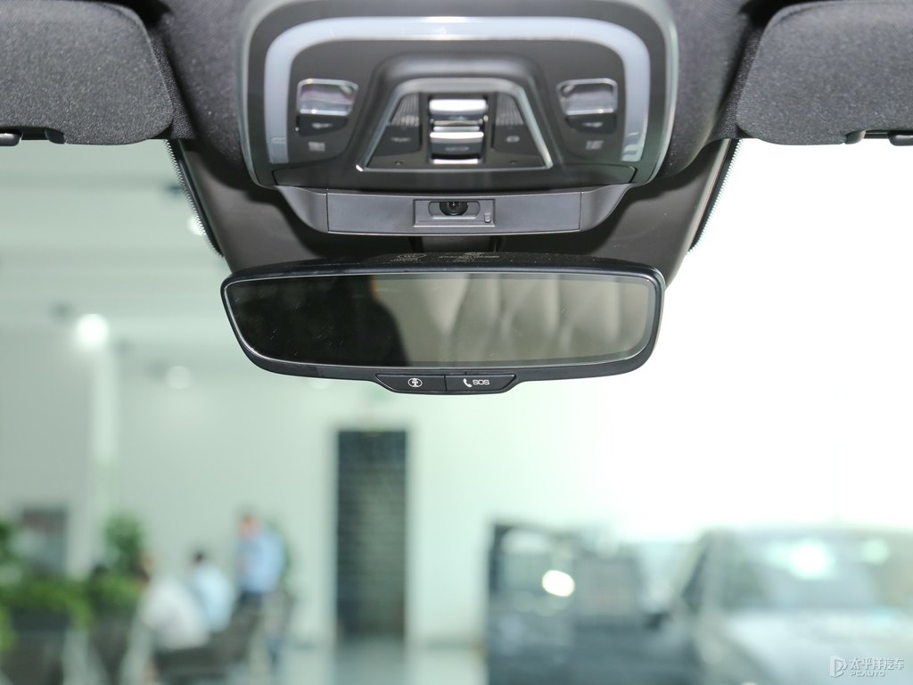 山脈灰唐新能源車廂內(nèi)飾圖片