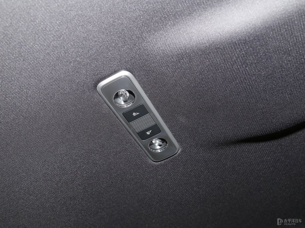 山脈灰唐新能源車廂內(nèi)飾圖片