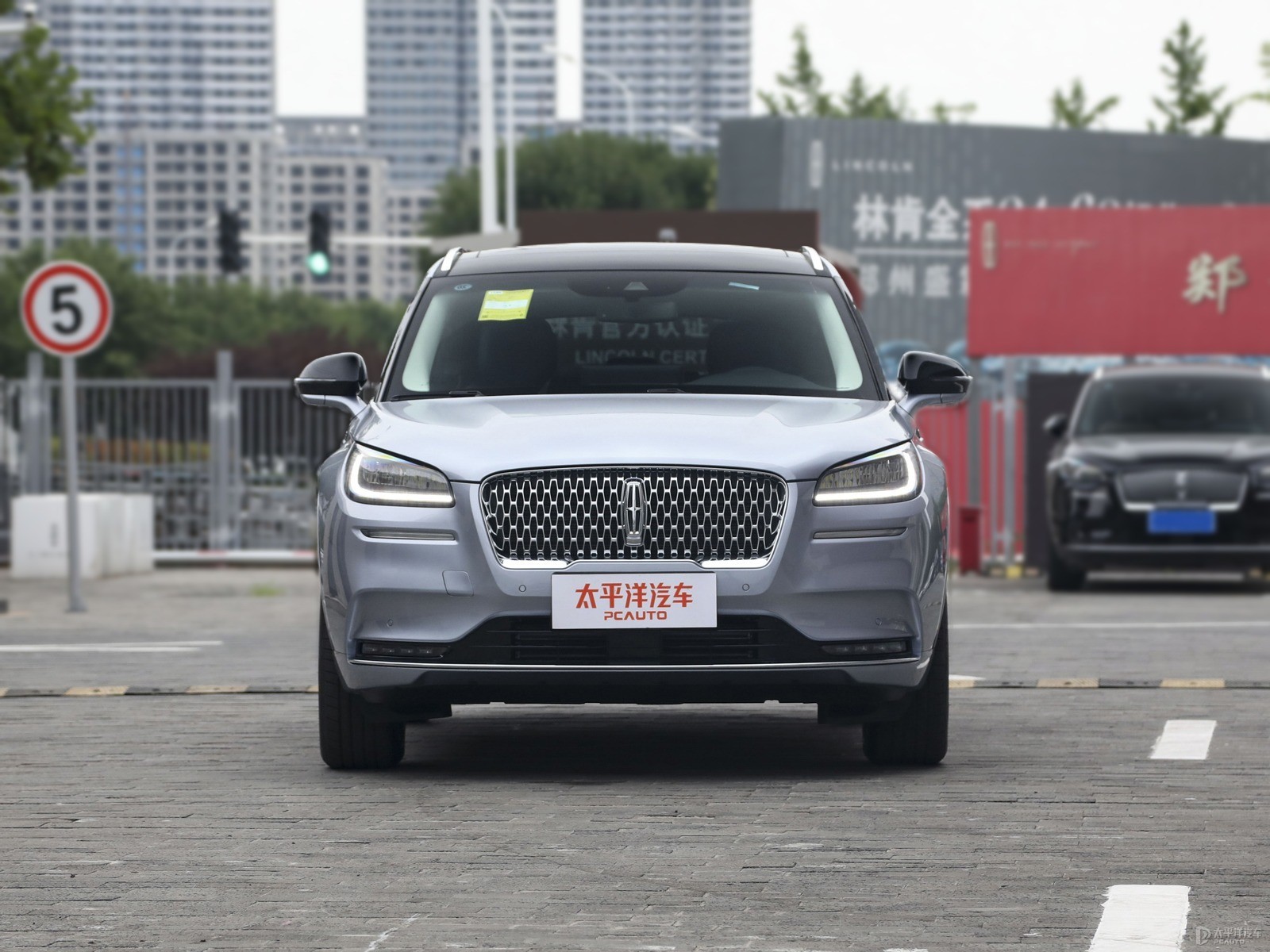 冰川藍(lán)冒險(xiǎn)家整車外觀外觀圖片