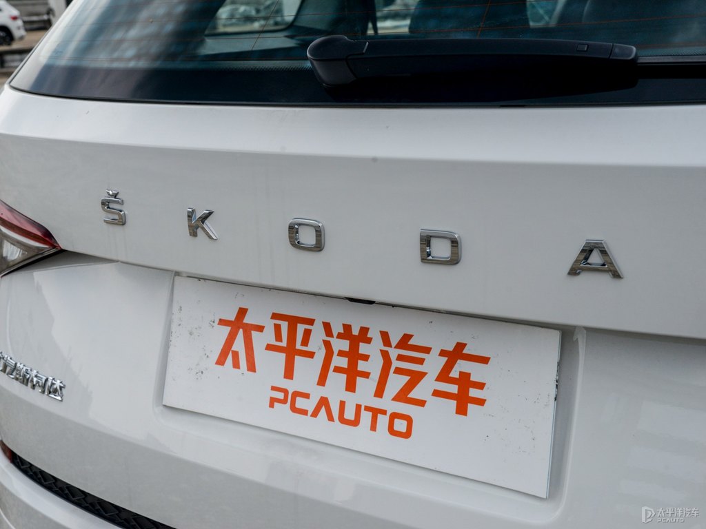 冰雪白柯迪亞克車尾外觀圖片