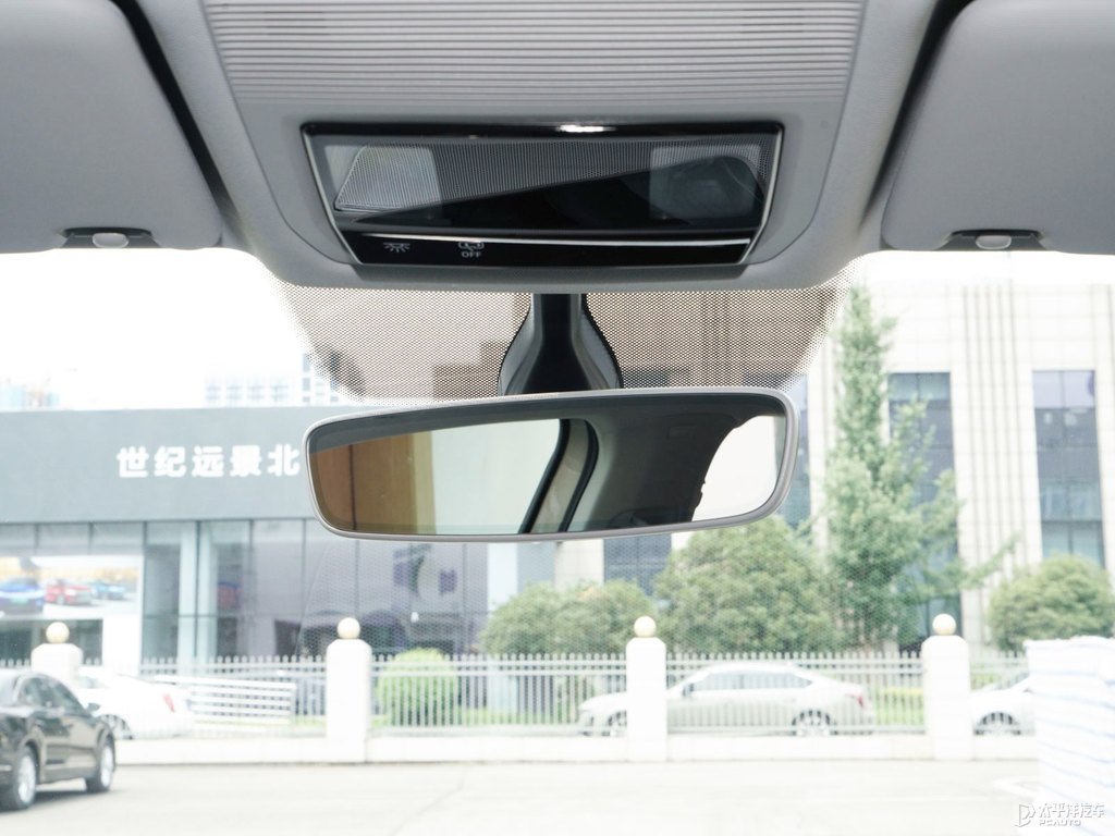 冰島銀途昂車廂內(nèi)飾圖片