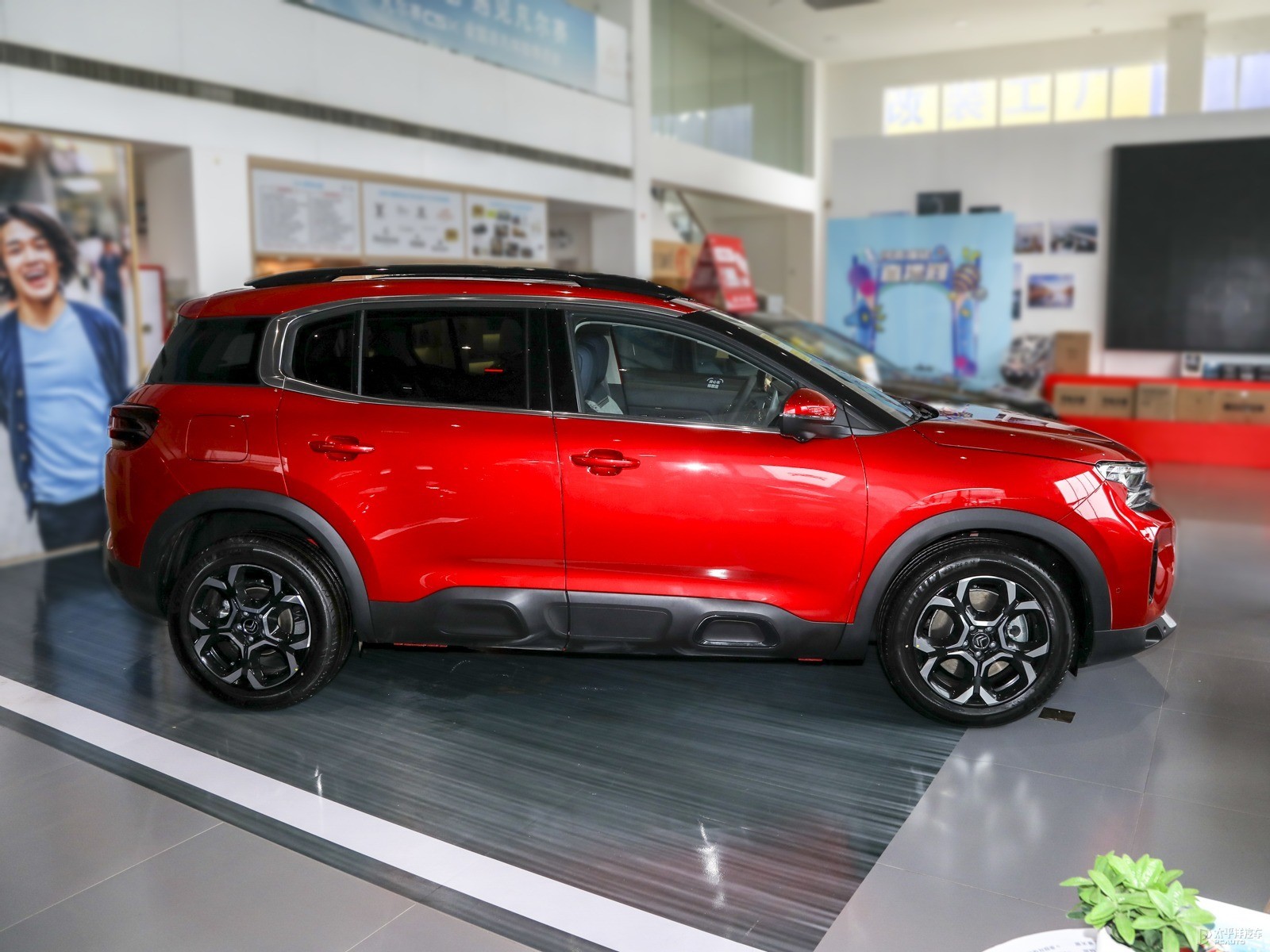 Їt C5 AIRCROSS܇^^DƬ
