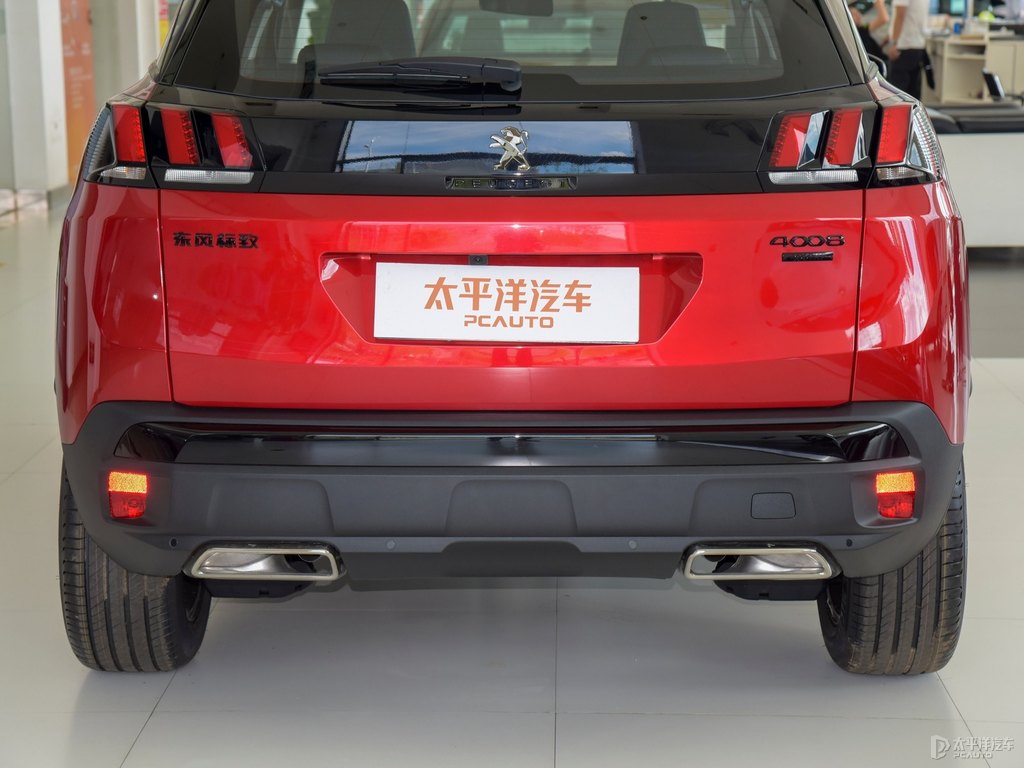 黑色+熾熱紅標(biāo)致4008車尾外觀圖片