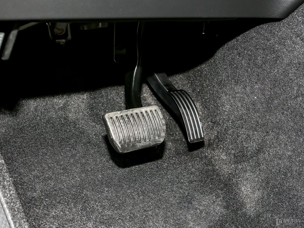 峽灣藍(lán)沃爾沃XC40中控內(nèi)飾圖片