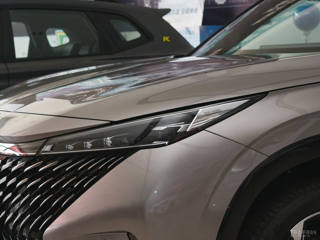 云錦灰榮威RX5車頭外觀圖片
