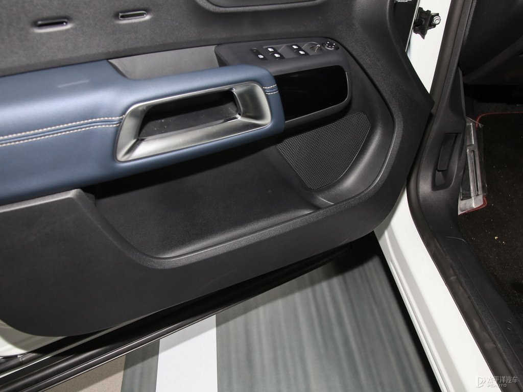  C5 AIRCROSS(ch)ggDƬ