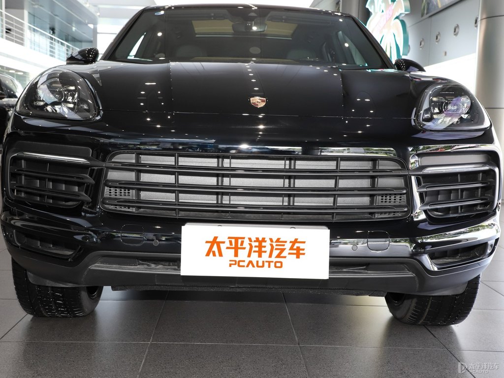黑色Cayenne車頭外觀圖片