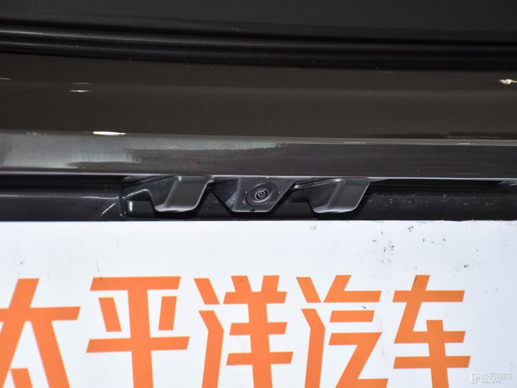 瑪瑙黑沃爾沃S90新能源車尾外觀圖片