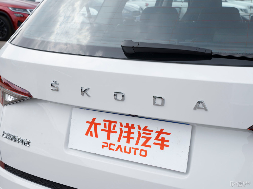 冰雪白柯迪亞克車尾外觀圖片