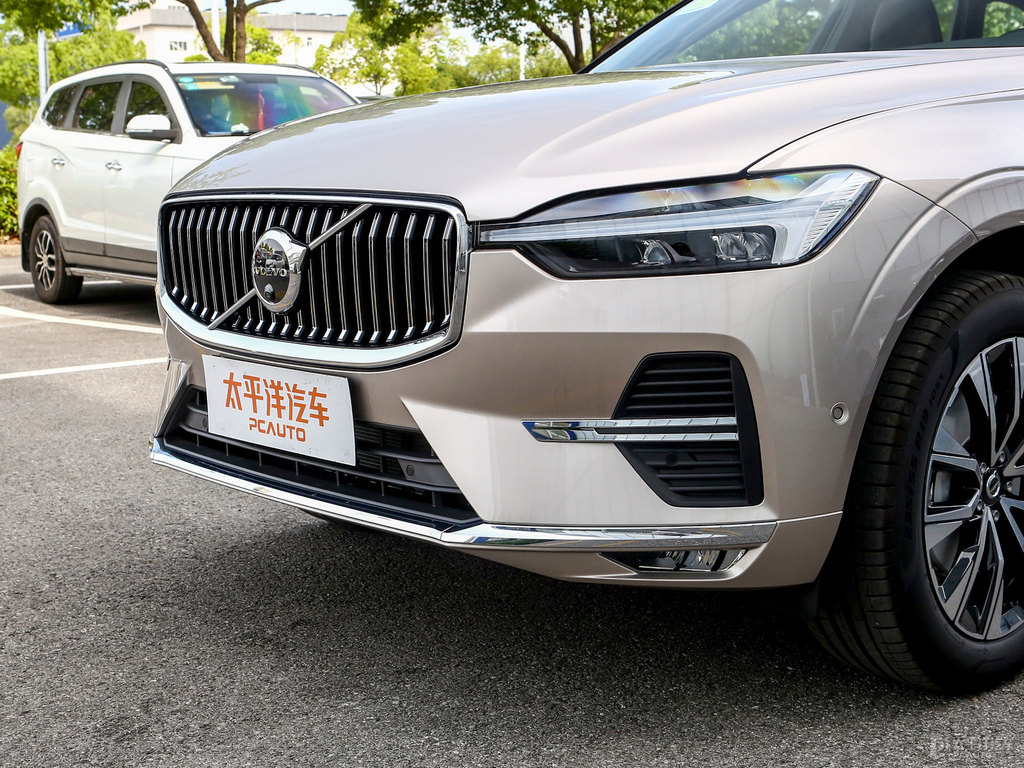 星耀沙沃爾沃XC60車(chē)頭外觀圖片