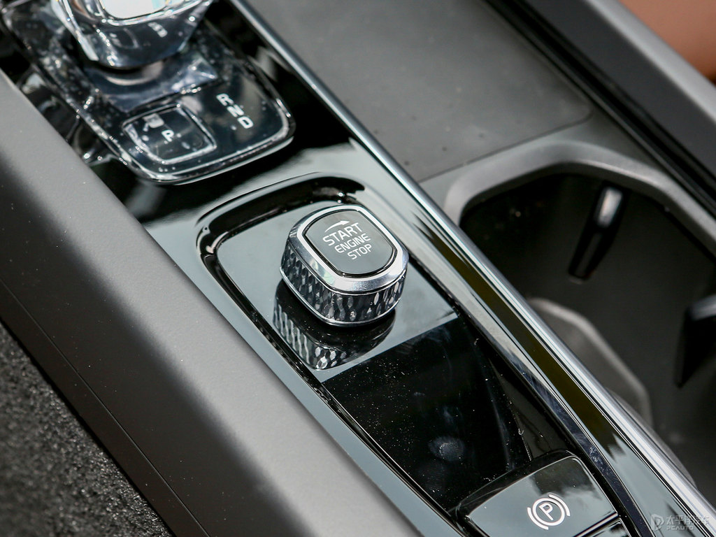 星耀沙沃爾沃XC60中控內(nèi)飾圖片