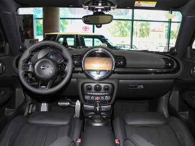 MINI JCW CLUBMAN內(nèi)飾實拍圖