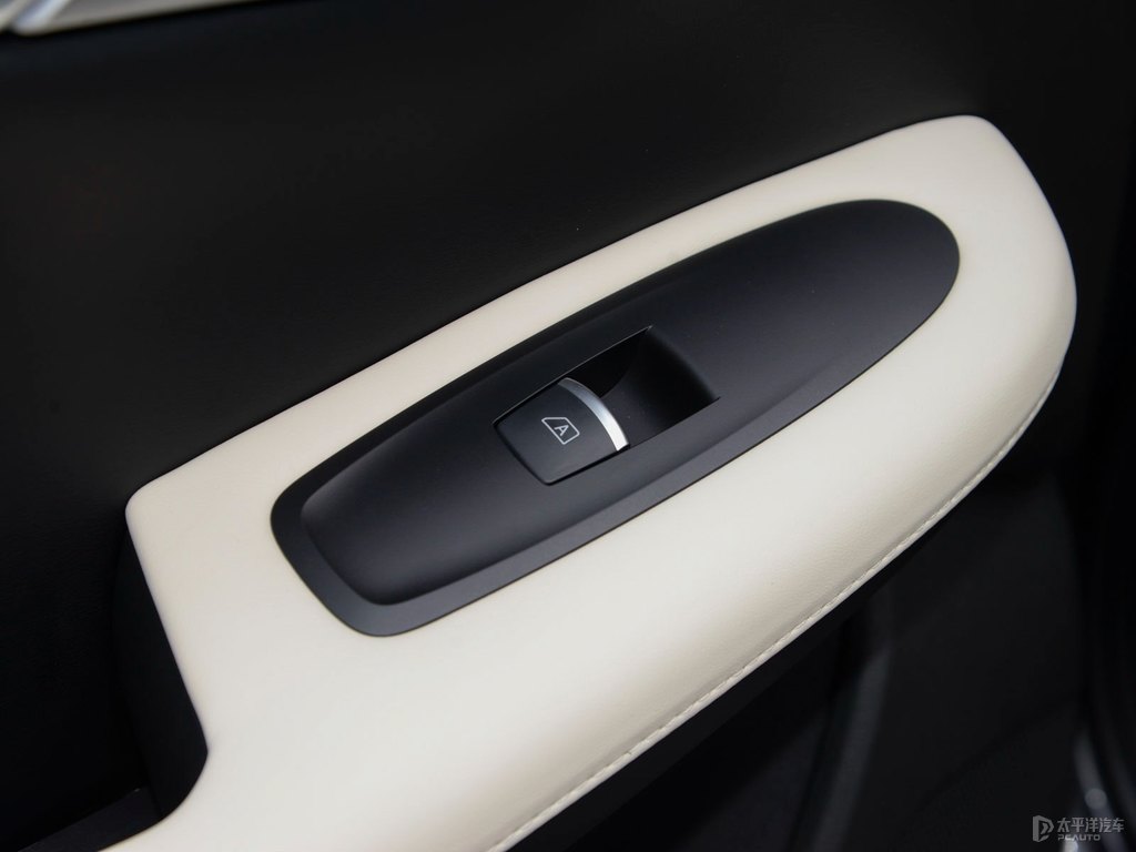 浪潮灰英菲尼迪QX50車廂內(nèi)飾圖片