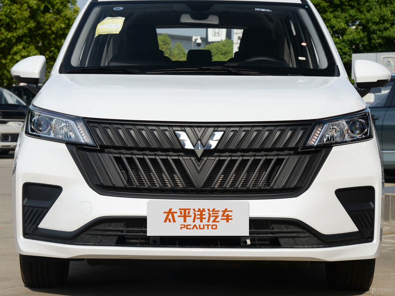 五菱佳辰外觀高清大圖
