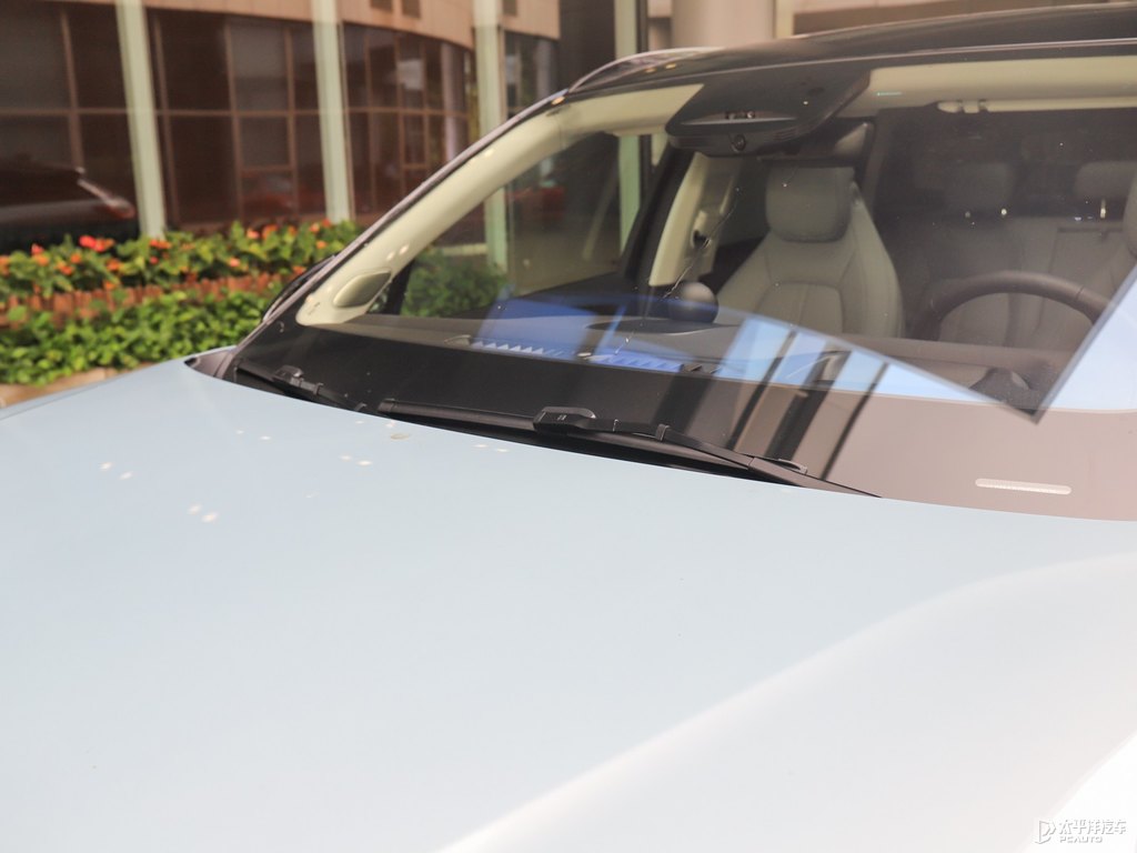 同溫層藍(lán)蔚來(lái)ES6車(chē)身外觀圖片