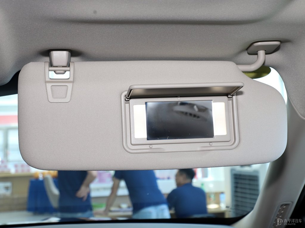 佩托湖藍探險者車廂內(nèi)飾圖片