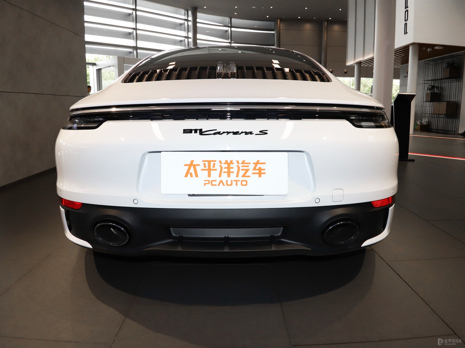 保時(shí)捷911外觀高清大圖