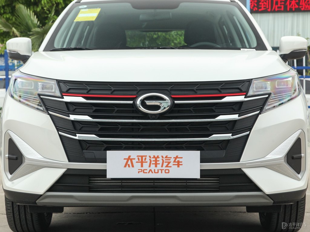 象牙白傳祺GS3車(chē)頭外觀圖片