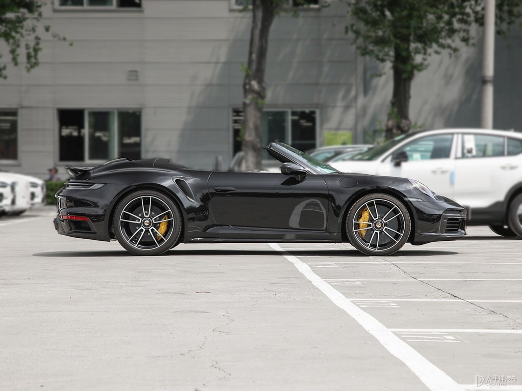 黑色保時捷911整車外觀外觀圖片
