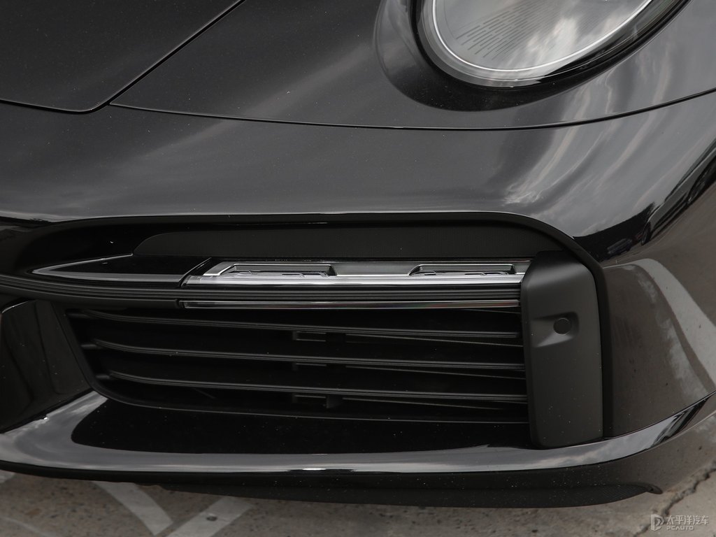 黑色保時(shí)捷911車頭外觀圖片