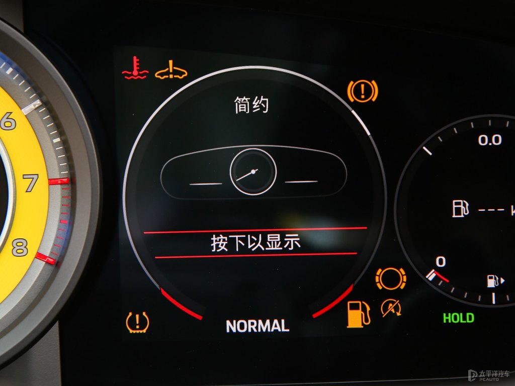 黑色保時捷911中控內飾圖片