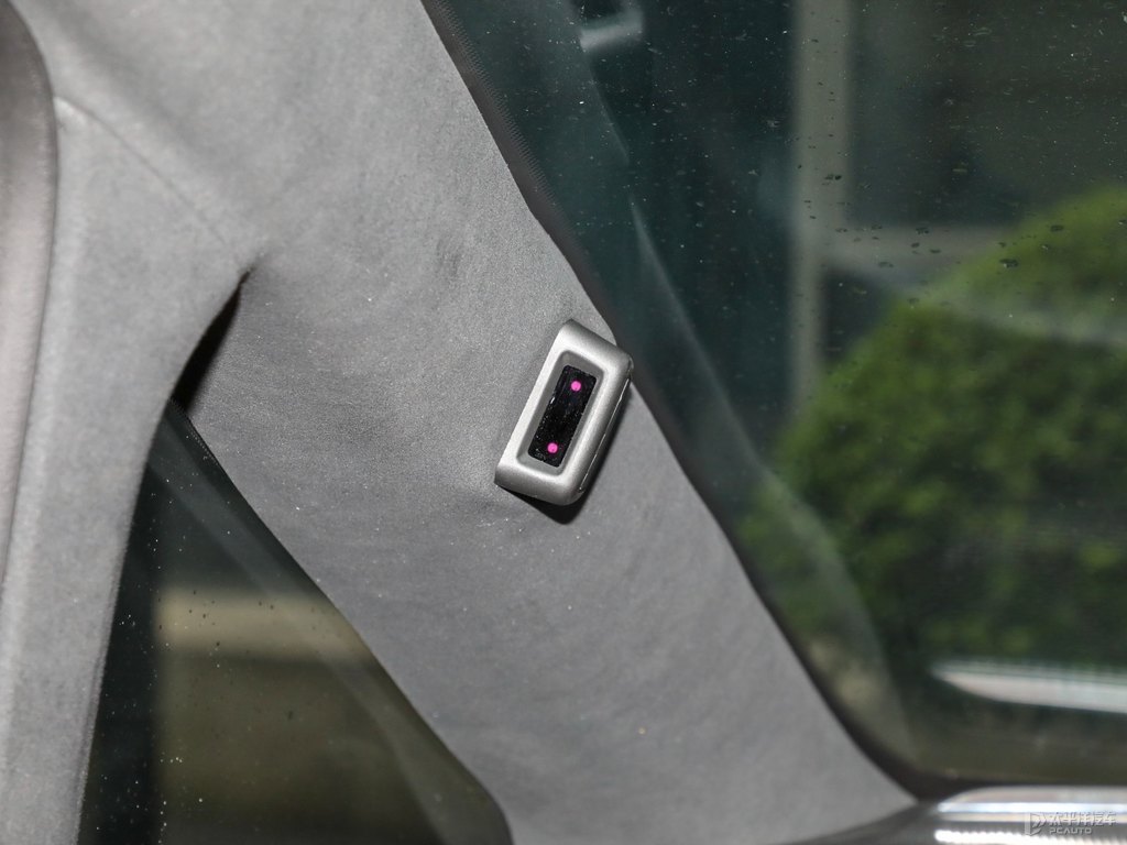 殿藏金傳祺M8車廂內(nèi)飾圖片
