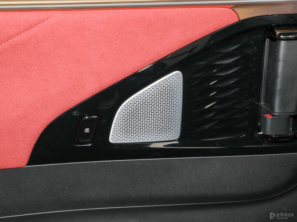 殿藏金傳祺M8車廂內(nèi)飾圖片