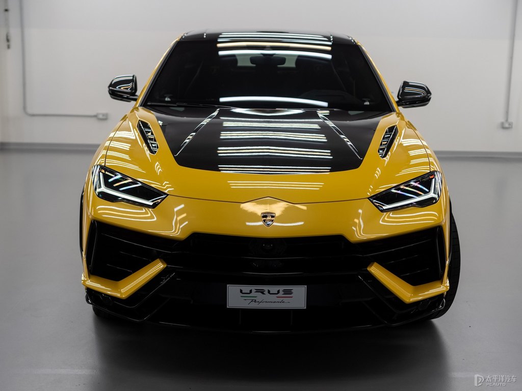 蘭博基尼Urus車(chē)頭外觀圖片
