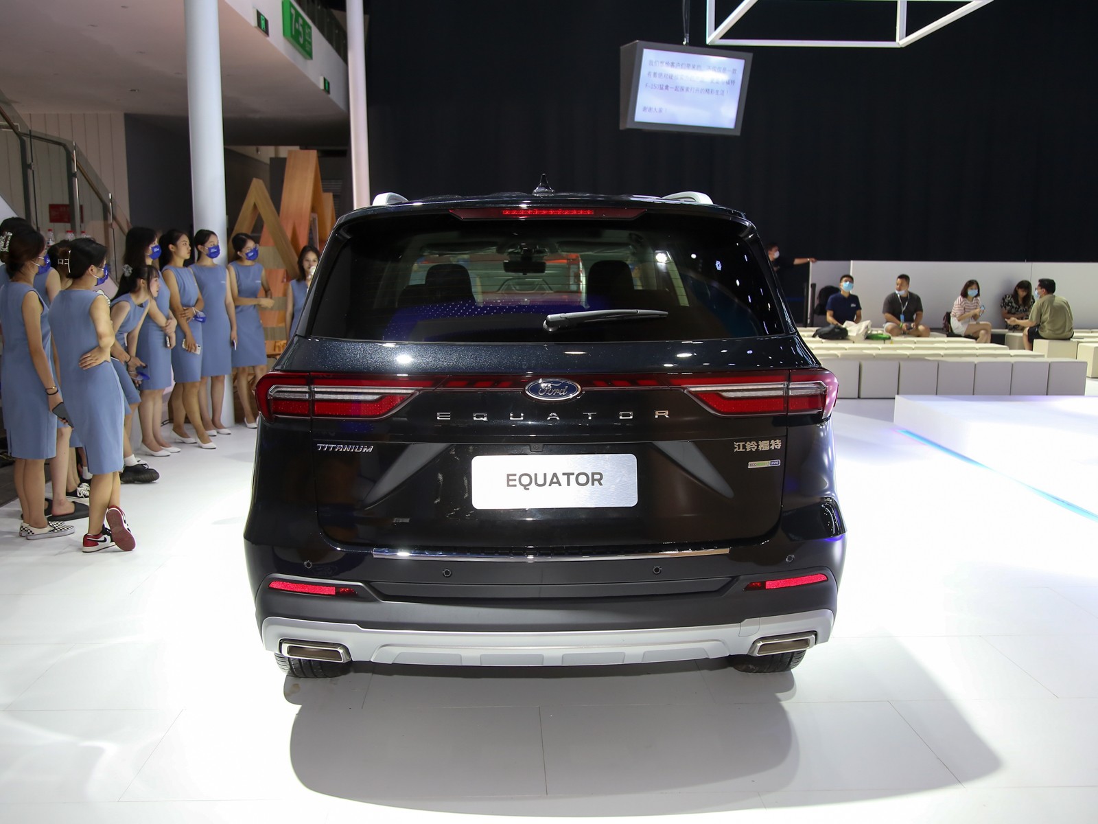領(lǐng)裕車展高清大圖