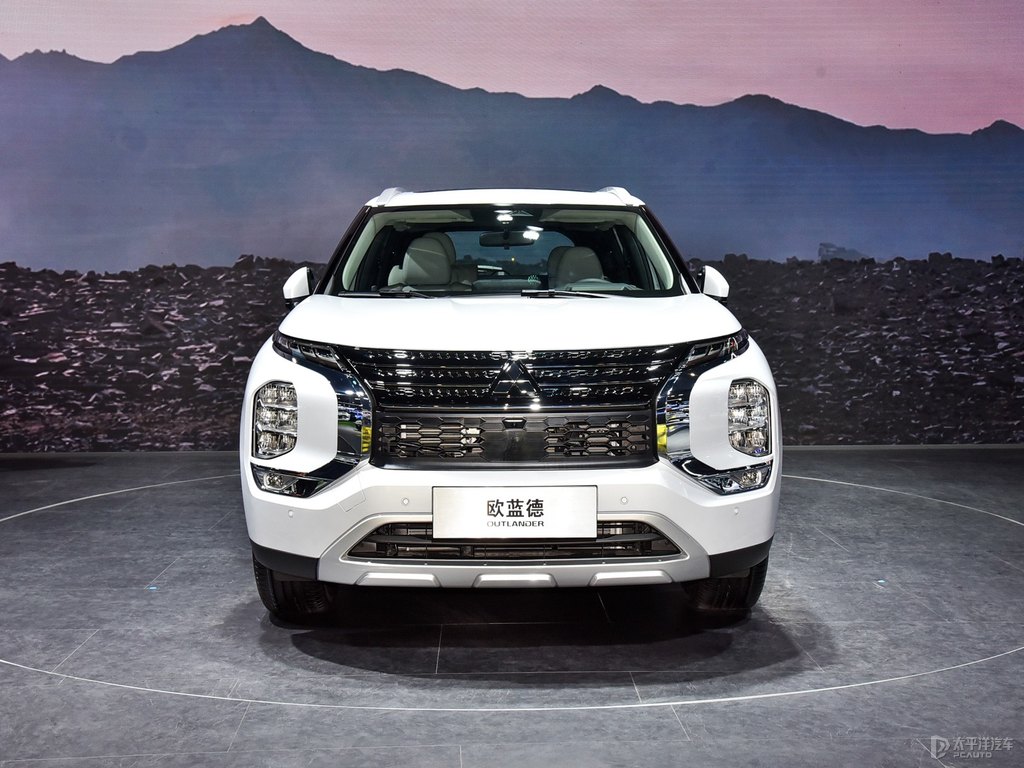 星鉆白歐藍(lán)德整車外觀外觀圖片