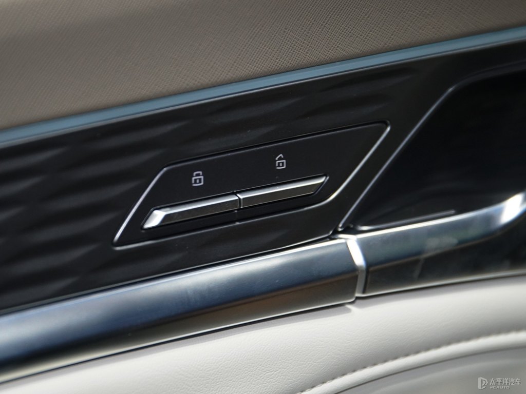 sRX9DƬ