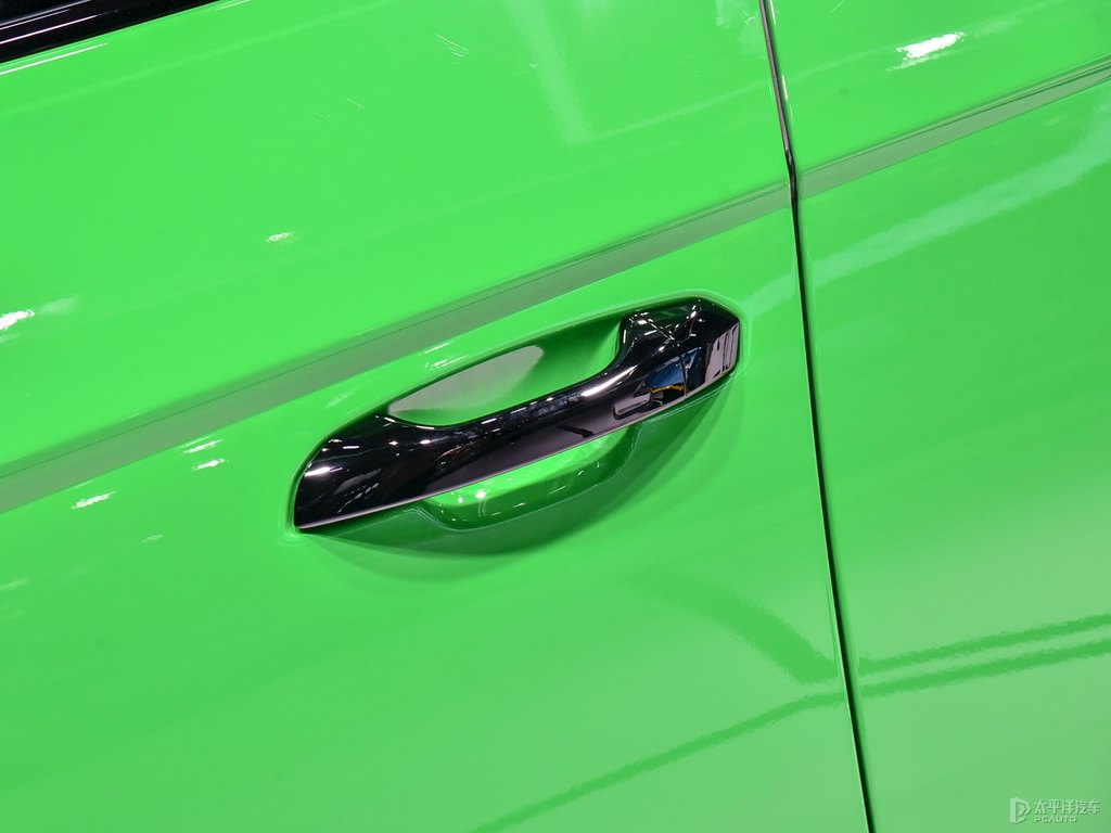 蘭博基尼Urus車身外觀圖片