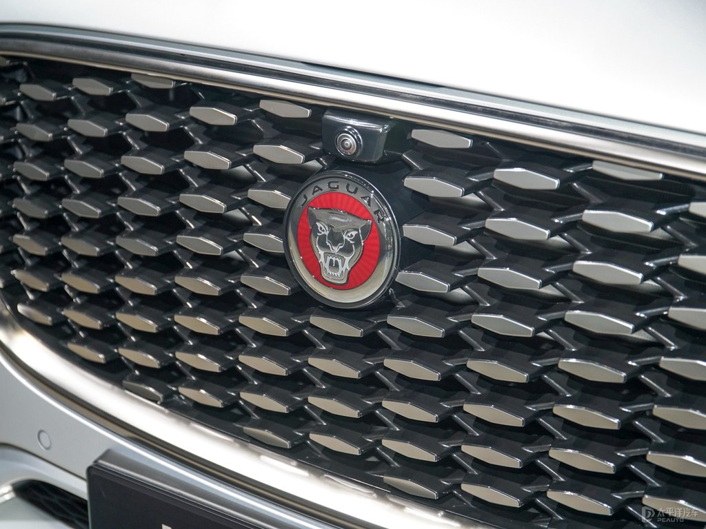ݱF-PACE܇^^DƬ