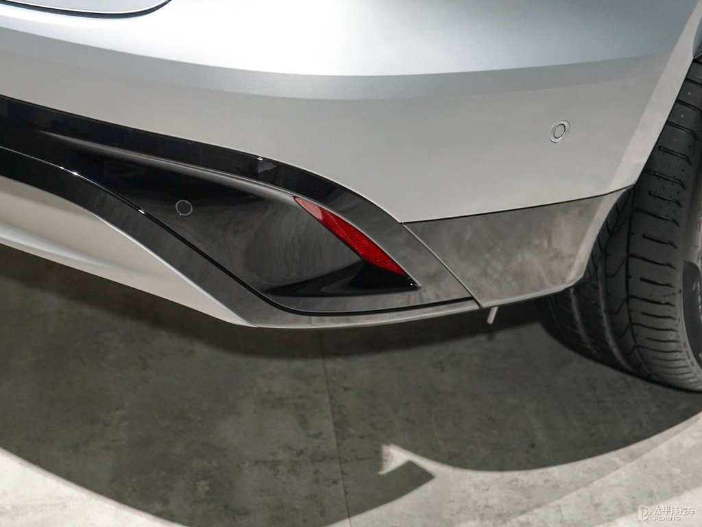 ݱF-PACE܇β^DƬ