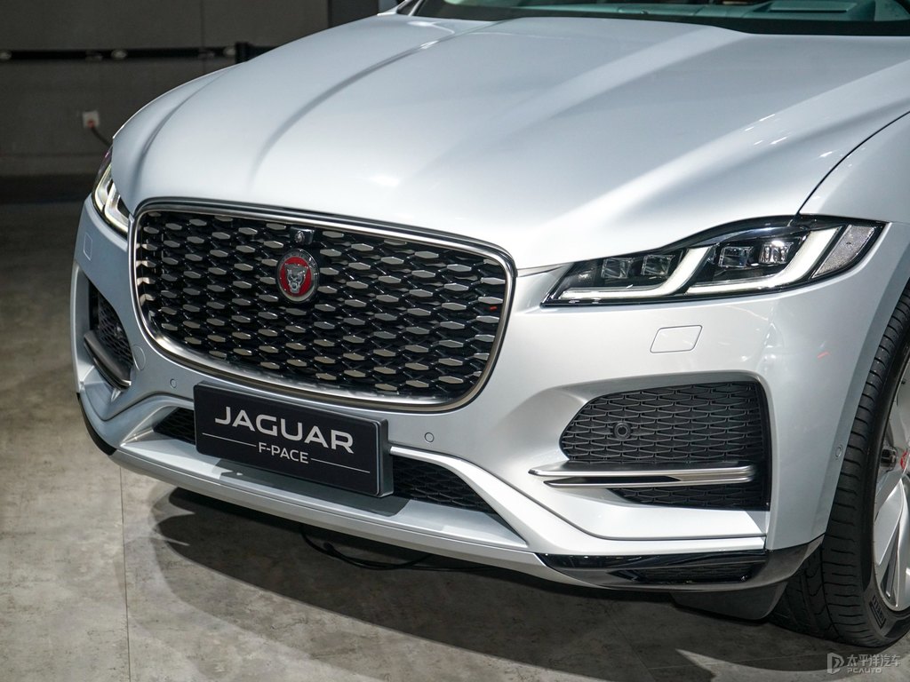 ݱF-PACE܇^^DƬ
