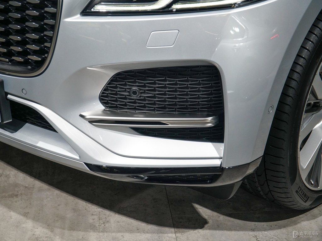 ݱF-PACE܇^^DƬ